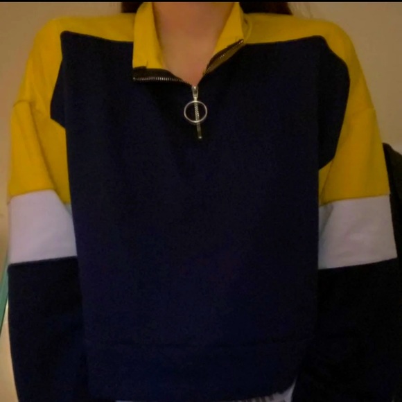 Forever 21 Tops - Forever 21 crewneck